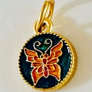 Elegant Gold Butterfly Pendant